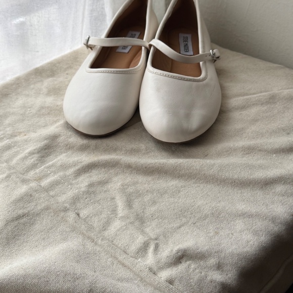 White Ballet Shoes - Picture 4 of 4